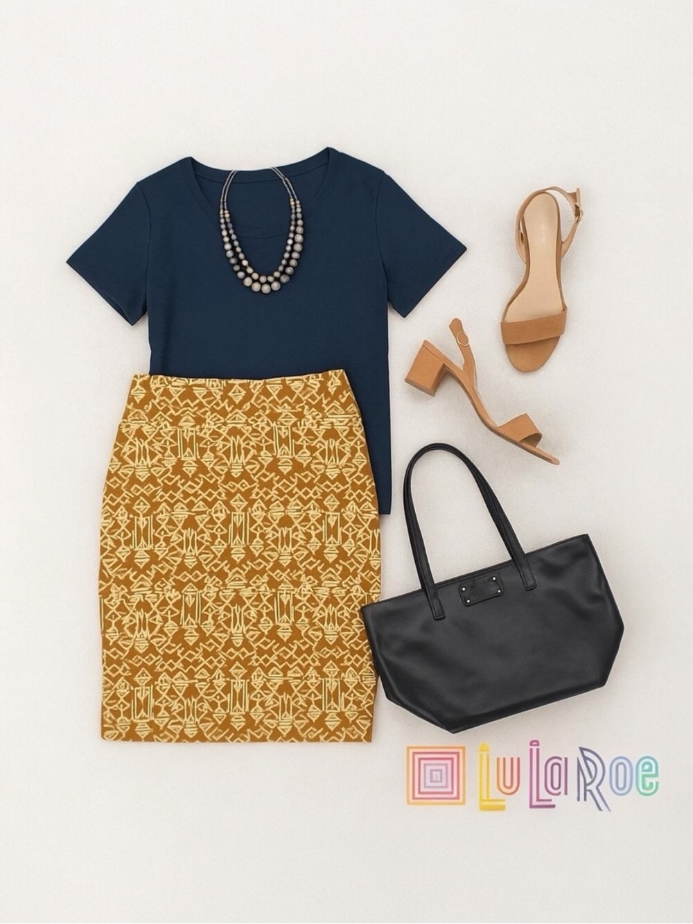 𝅺4/$20 NWT  LuLaRoe Buttercream & Gold Cassie